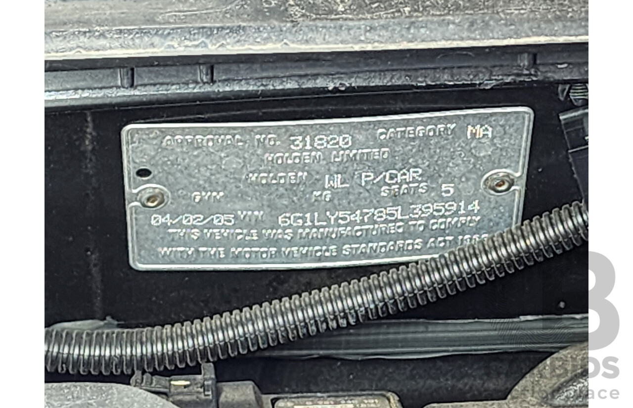 2/2005 Holden Statesman V6 WL 4d Sedan White 3.6L