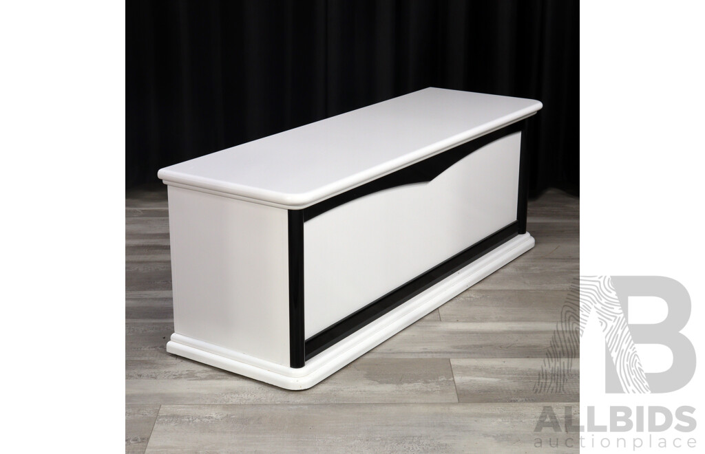 Modern White Lift Top Blanket Box by Accolade Furniture