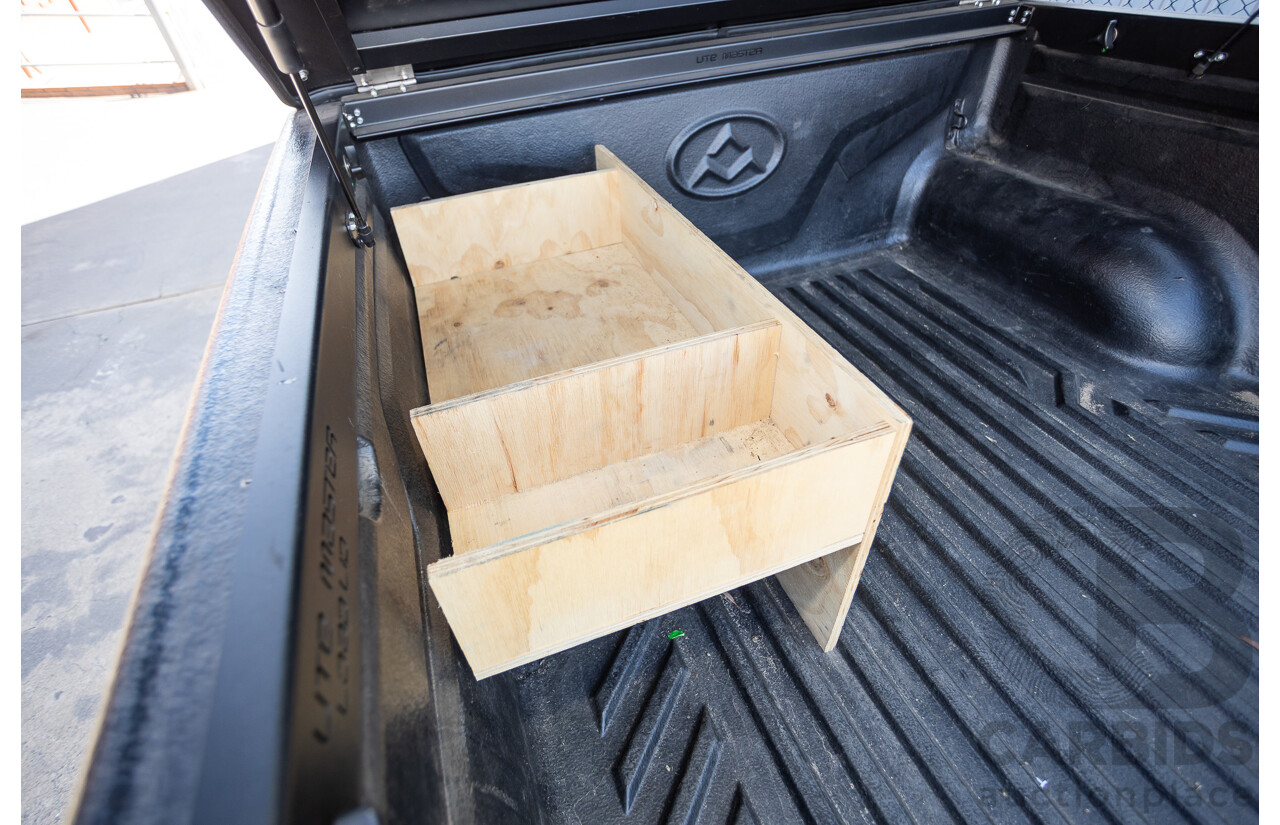 05/2018 LDV T60 LUXE (4x4) SK8C Double Cab Utility Blue Turbo Diesel 2.8L