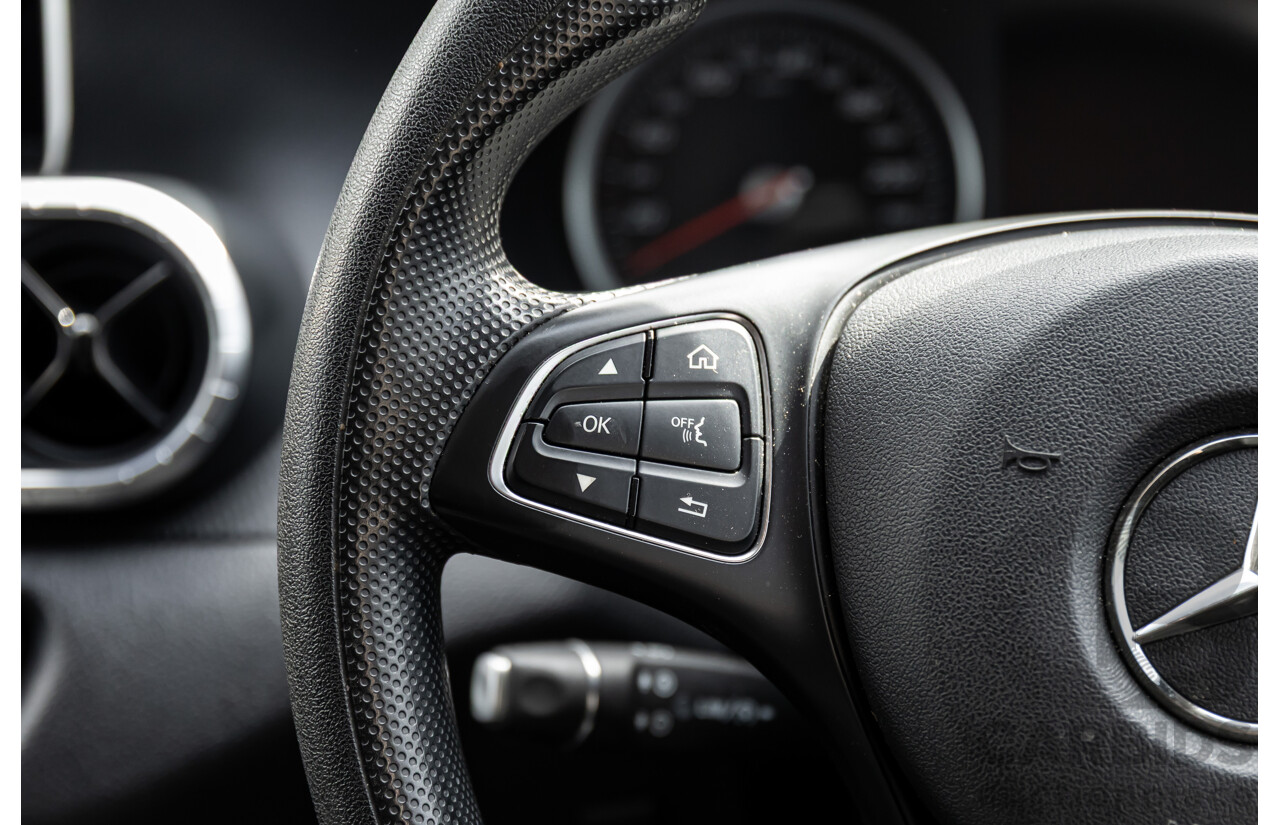 01/2020 Mercedes-Benz X220d Pure (RWD) 470 Dual Cab P/Up Rock Grey Metallic Turbo Diesel 2.3L