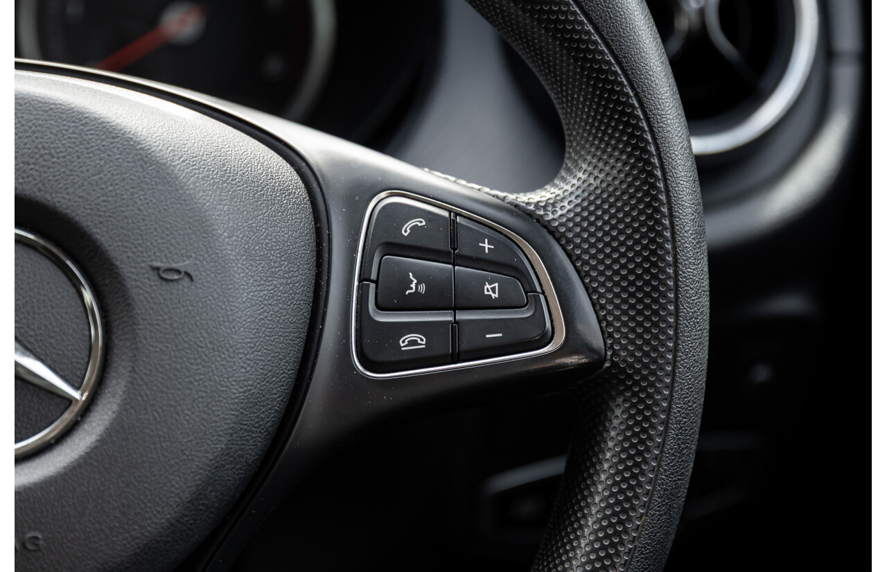 01/2020 Mercedes-Benz X220d Pure (RWD) 470 Dual Cab P/Up Rock Grey Metallic Turbo Diesel 2.3L