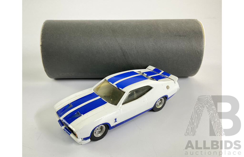 Dinkum Classics Diecast 1978 XC Ford Falcon Cobra Hard Top - 1:43 Scale