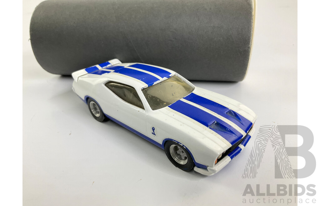 Dinkum Classics Diecast 1978 XC Ford Falcon Cobra Hard Top - 1:43 Scale
