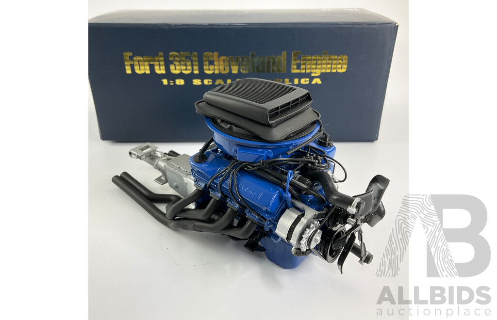 Icon Models Diecast and Plastic Ford 351 Cleveland Engine with Shaker and Top Loader - 1:8 Scale