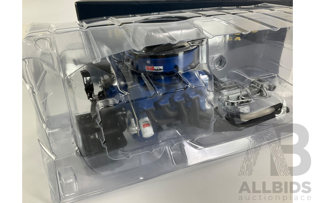 Icon Models Diecast and Plastic Ford 351 Cleveland Engine with Shaker and Top Loader - 1:8 Scale
