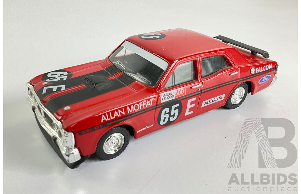 Trax Diecast XY Ford Falcon GTHO Phase Three, Allan Moffat - 1:43 Scale