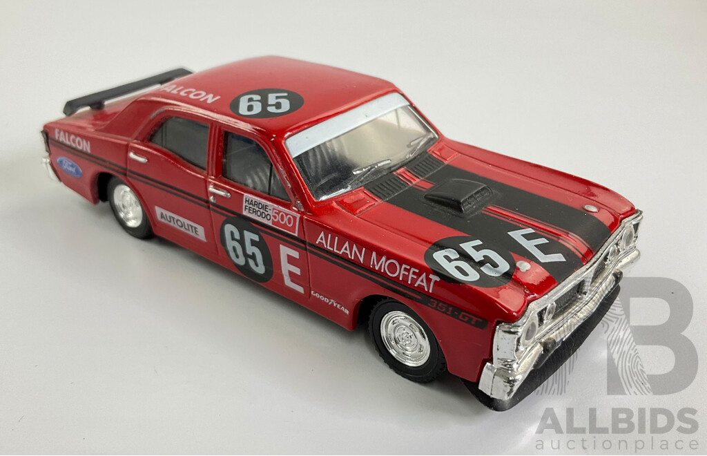 Trax Diecast XY Ford Falcon GTHO Phase Three, Allan Moffat - 1:43 Scale