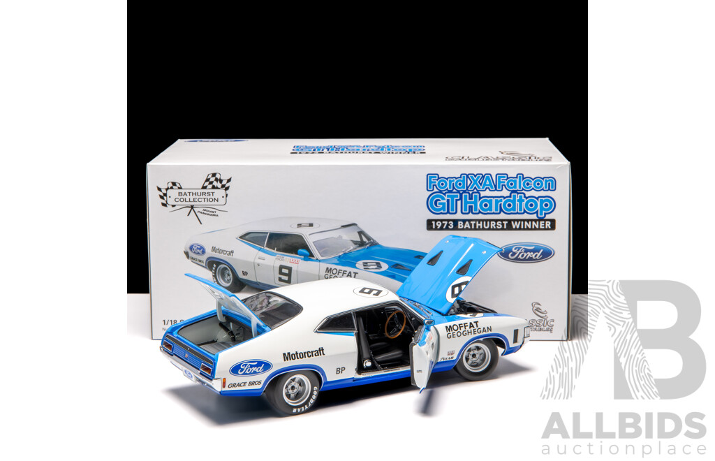 Classic Carlectables 1973 Ford XA Falcon GT Hardtop Bathurst Winner Moffat & Geoghegan #9 White 2581/4800 1:18 Scale Model Car - COA Included