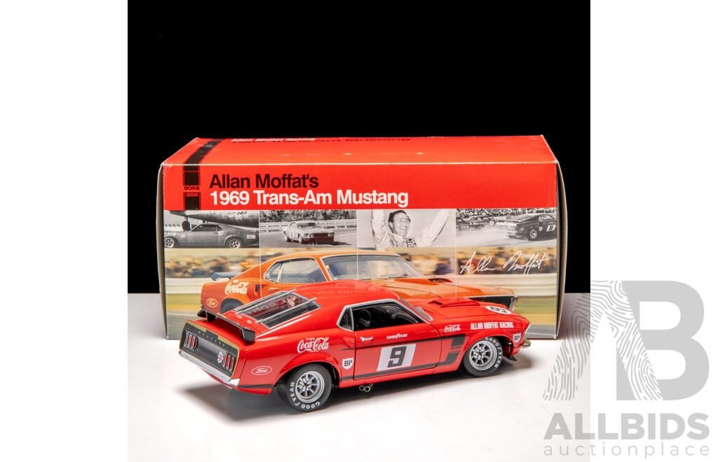 Welly 1969 Ford Mustang Trans-Am Boss 302 #9 Coca-Cola Red Allan Moffat 1:18 Scale Model Car - COA Included