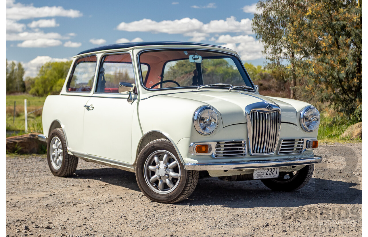 01/1968 Riley Elf MkIII 2d Sedan White / Black 1.0L