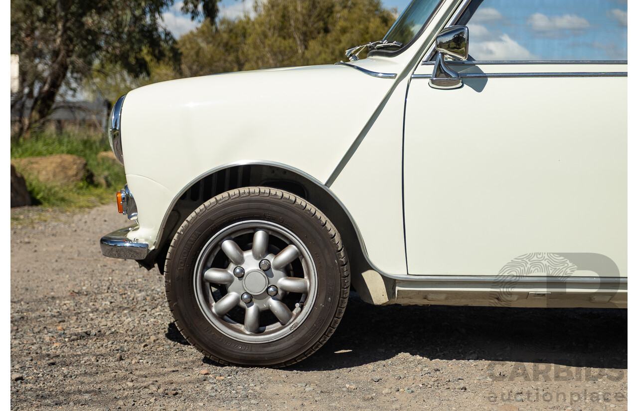 01/1968 Riley Elf MkIII 2d Sedan White / Black 1.0L