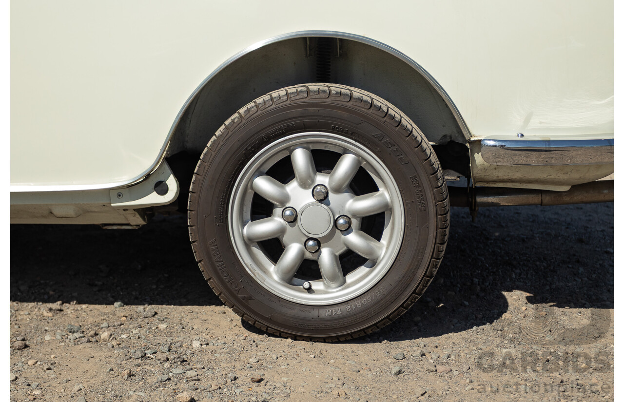 01/1968 Riley Elf MkIII 2d Sedan White / Black 1.0L