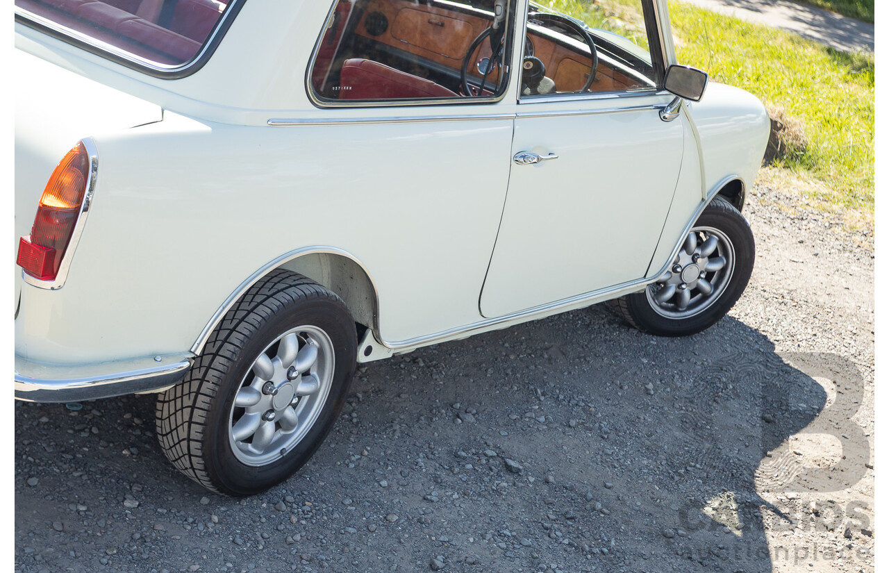 01/1968 Riley Elf MkIII 2d Sedan White / Black 1.0L