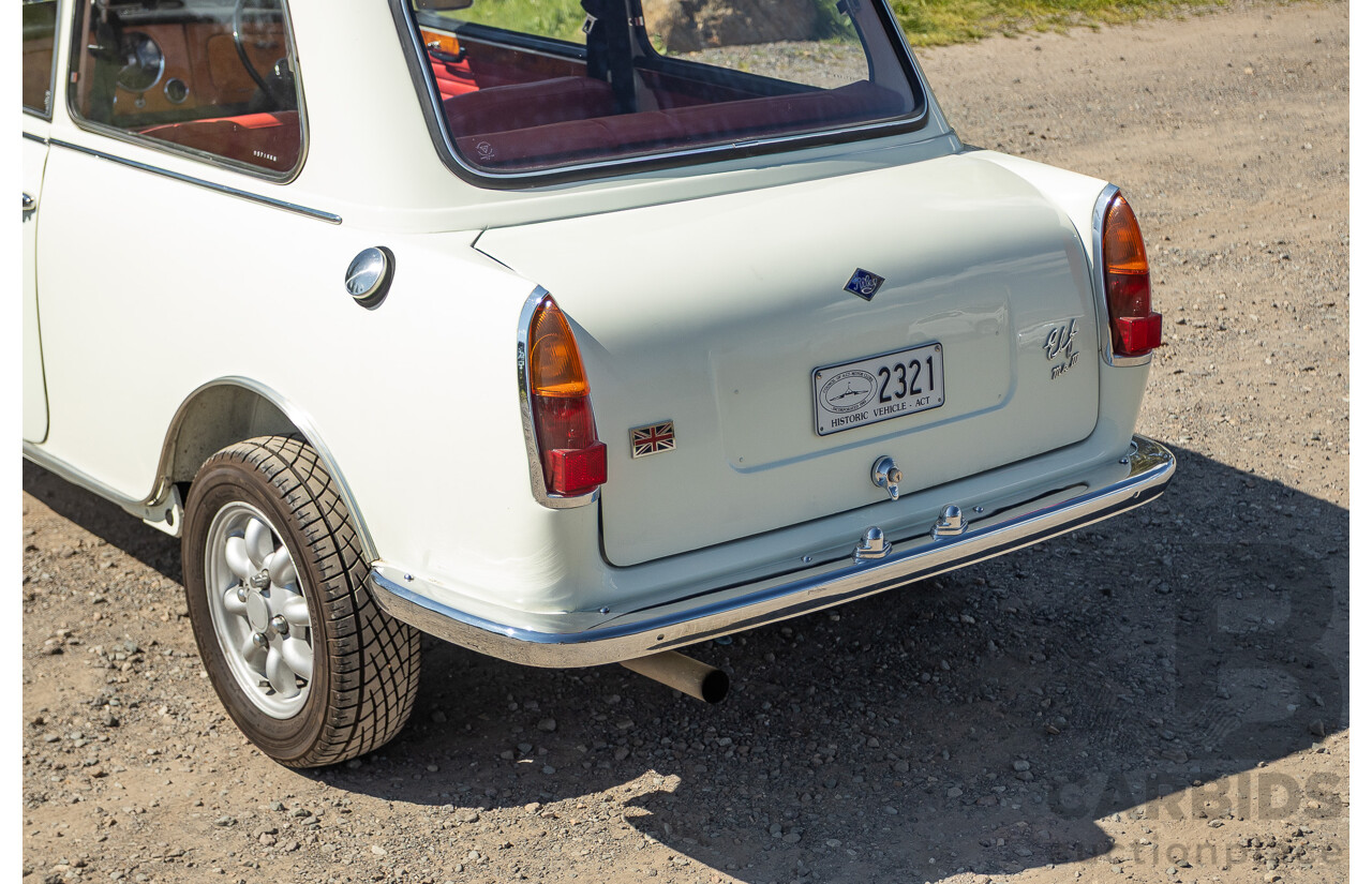 01/1968 Riley Elf MkIII 2d Sedan White / Black 1.0L