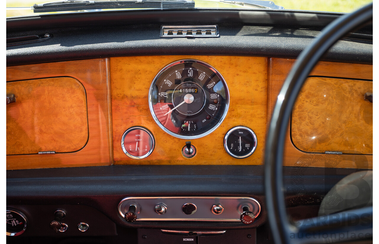 01/1968 Riley Elf MkIII 2d Sedan White / Black 1.0L