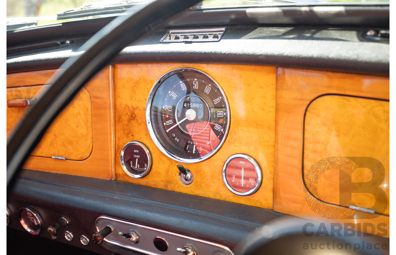 01/1968 Riley Elf MkIII 2d Sedan White / Black 1.0L