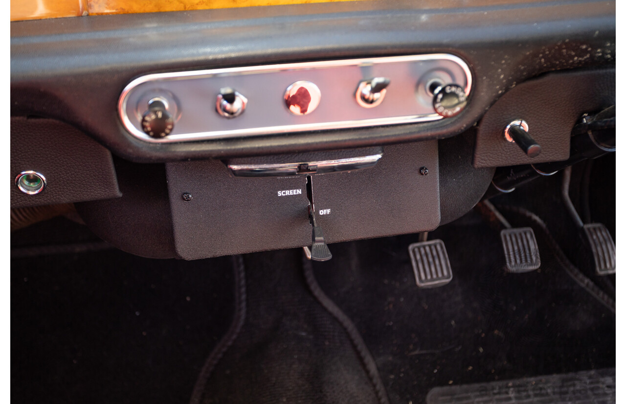 01/1968 Riley Elf MkIII 2d Sedan White / Black 1.0L