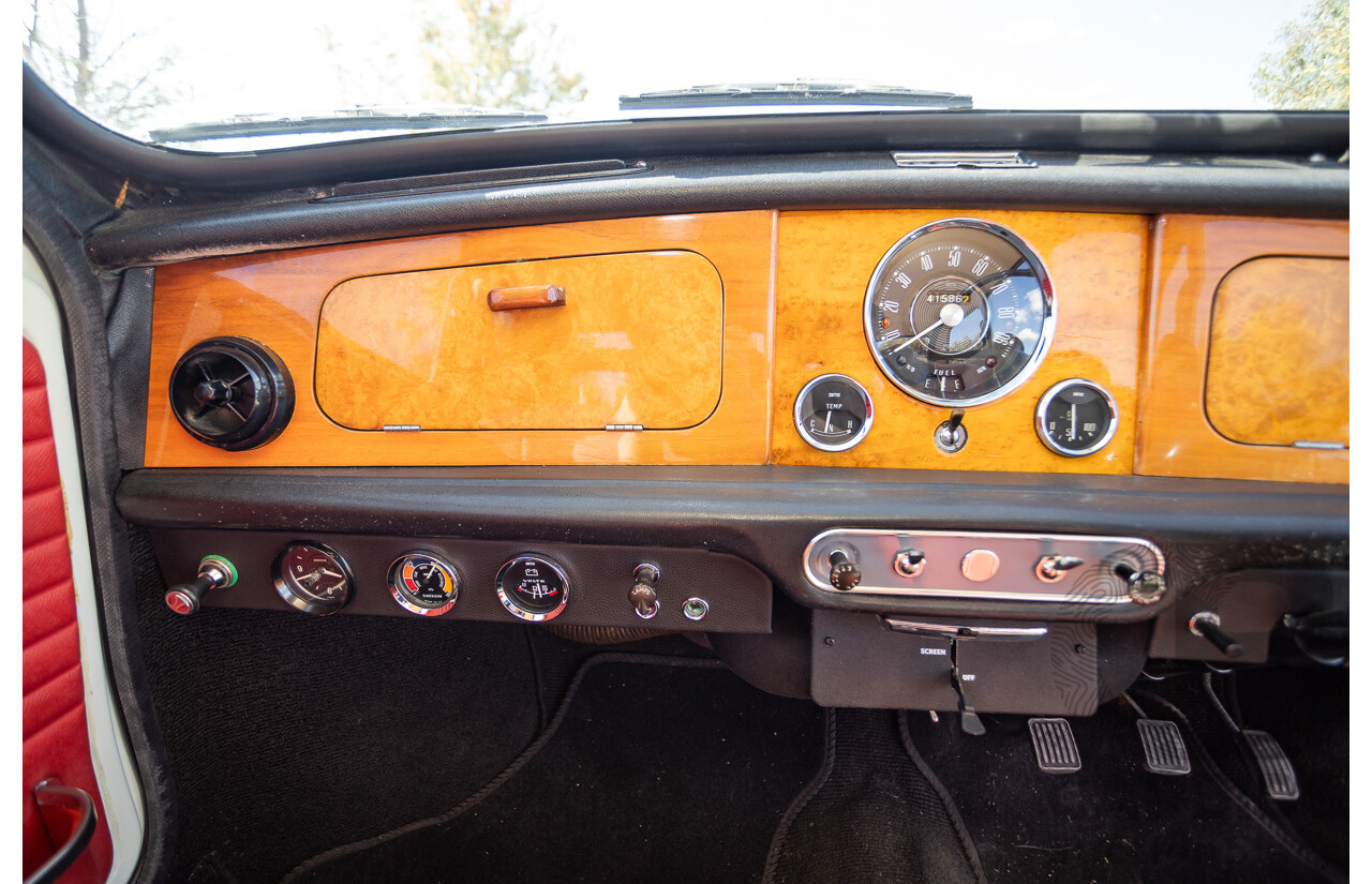 01/1968 Riley Elf MkIII 2d Sedan White / Black 1.0L