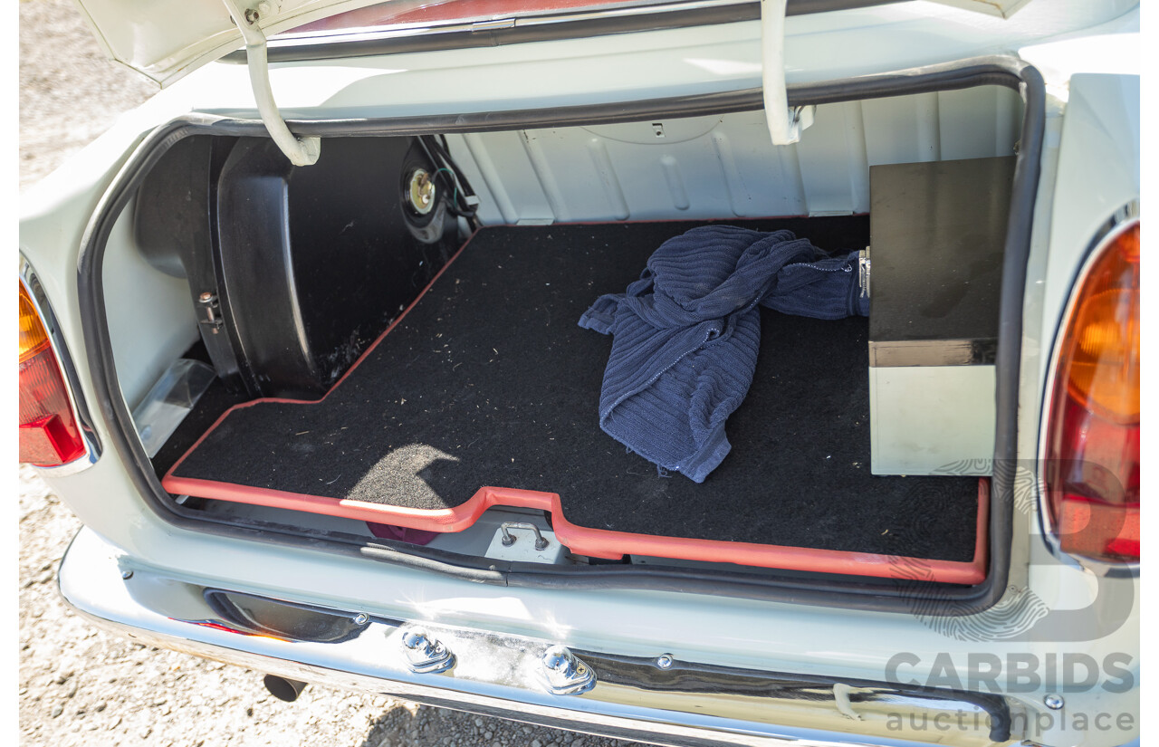 01/1968 Riley Elf MkIII 2d Sedan White / Black 1.0L