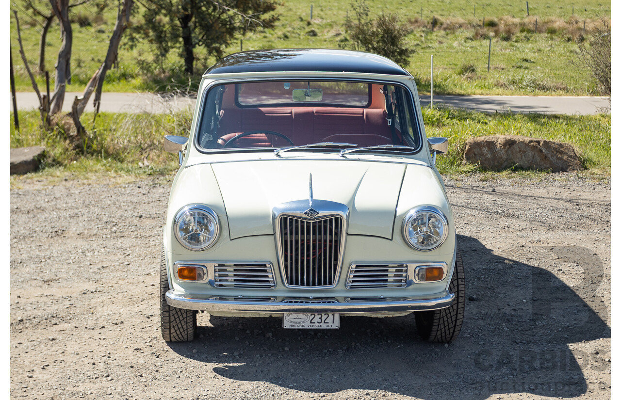 01/1968 Riley Elf MkIII 2d Sedan White / Black 1.0L