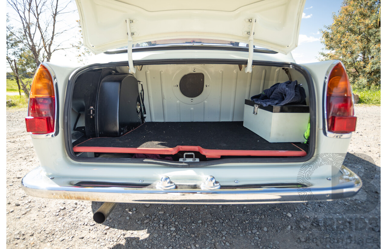 01/1968 Riley Elf MkIII 2d Sedan White / Black 1.0L