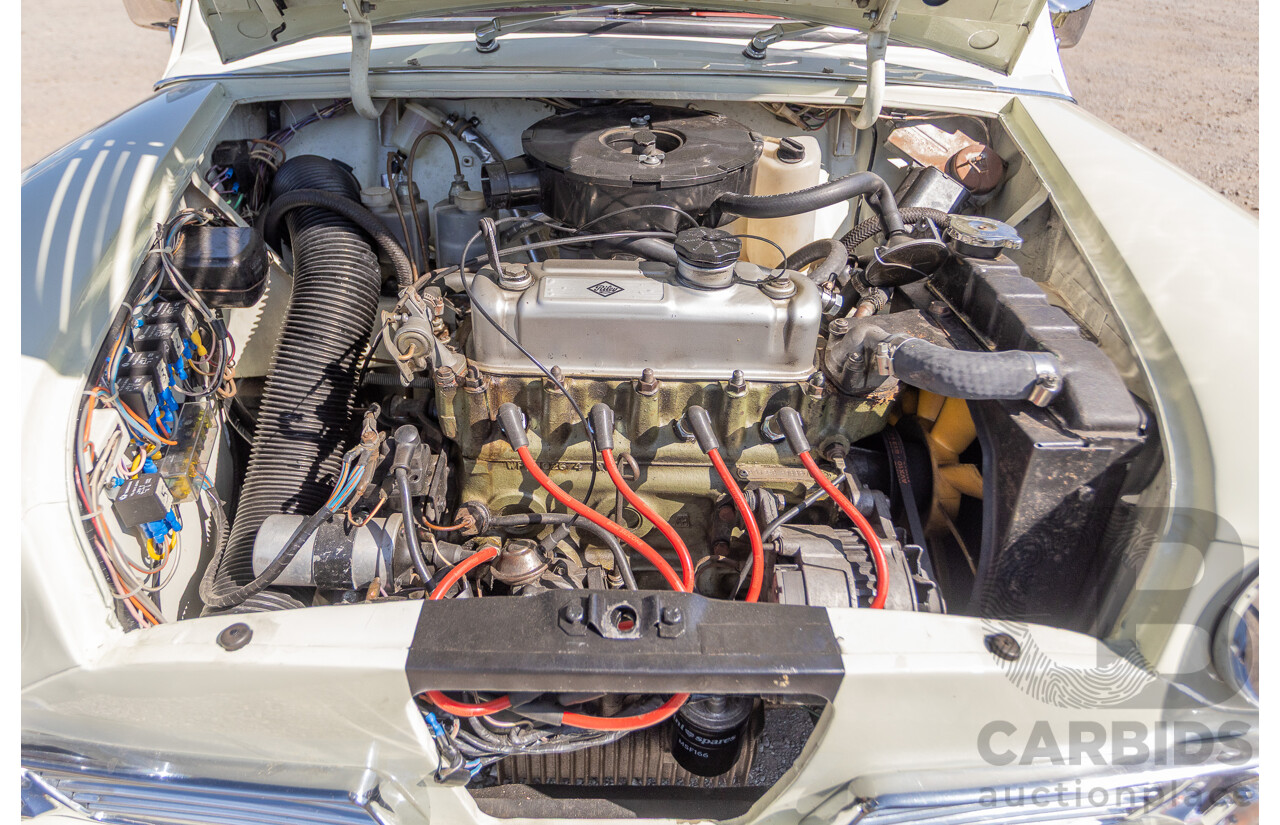 01/1968 Riley Elf MkIII 2d Sedan White / Black 1.0L