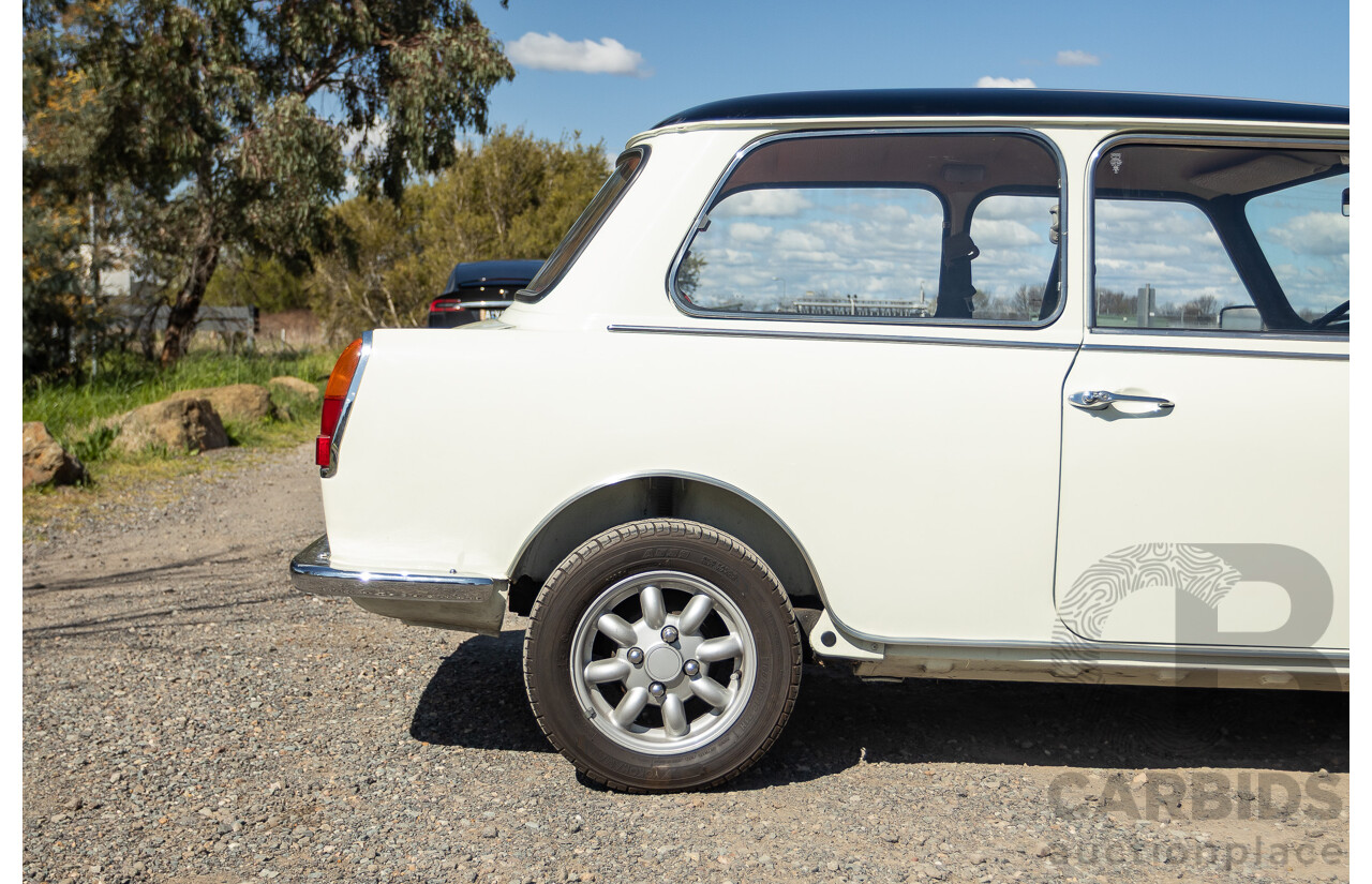 01/1968 Riley Elf MkIII 2d Sedan White / Black 1.0L