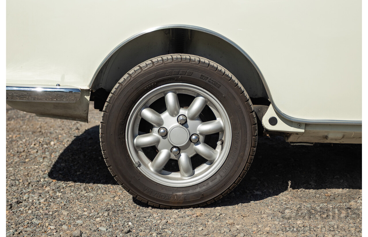 01/1968 Riley Elf MkIII 2d Sedan White / Black 1.0L