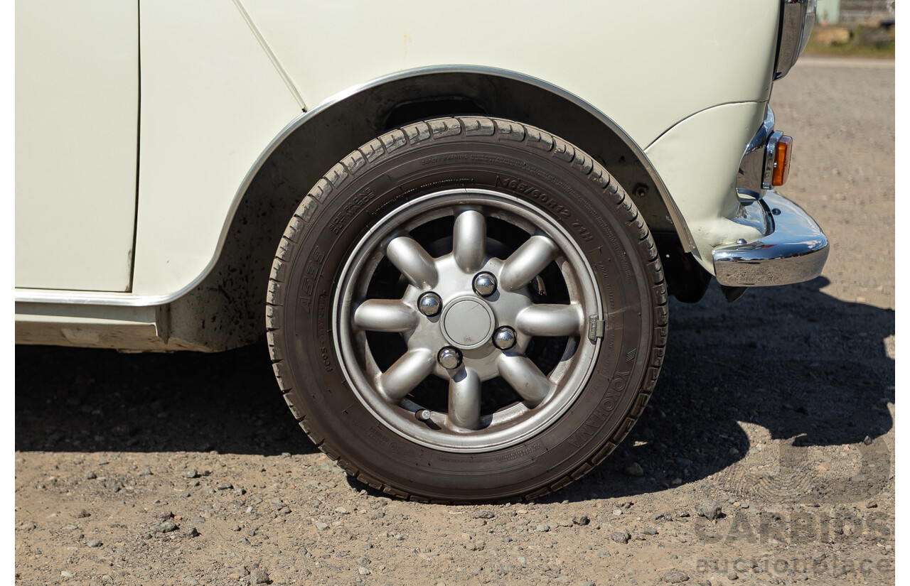 01/1968 Riley Elf MkIII 2d Sedan White / Black 1.0L