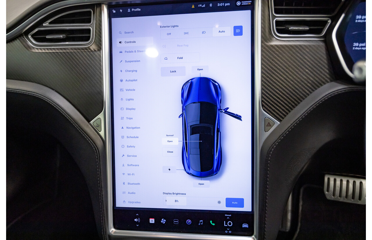 01/2016 Tesla Model S P90D (AWD) 4D Hatchback Deep Blue Metallic Dedicated Electric EV 376kw