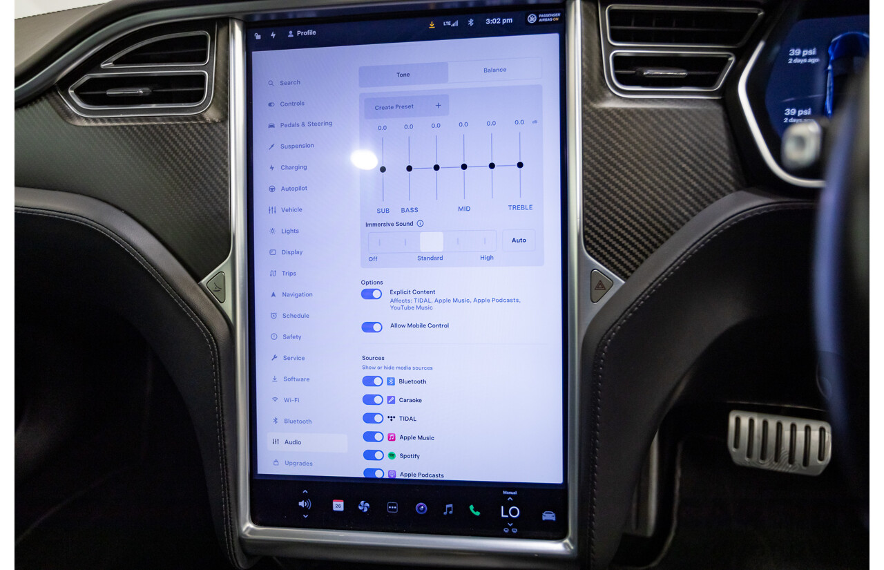 01/2016 Tesla Model S P90D (AWD) 4D Hatchback Deep Blue Metallic Dedicated Electric EV 376kw