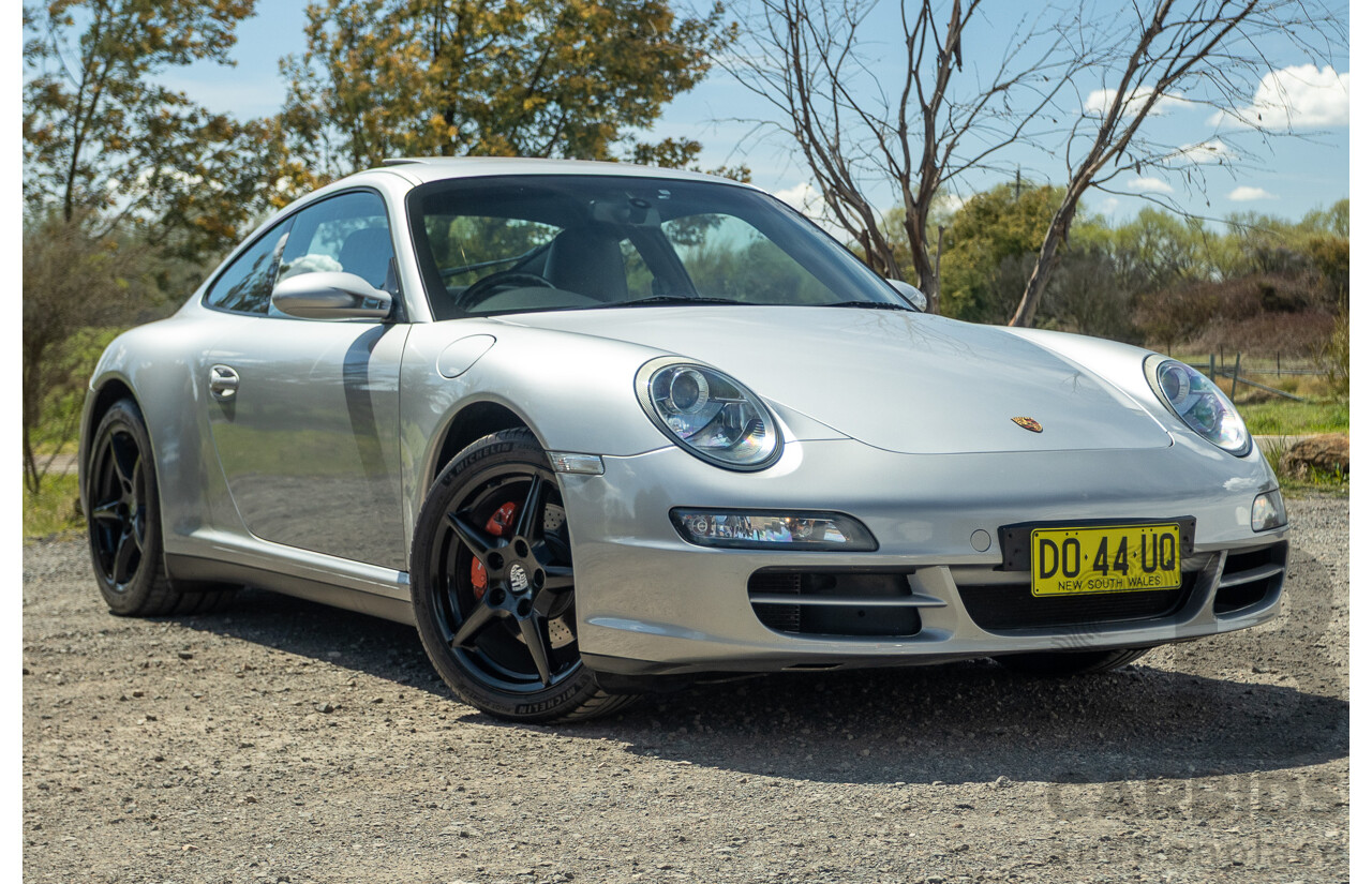 3/2006 Porsche 911 Carrera 4 997 (AWD) 2d Coupe GT Silver 3.6L