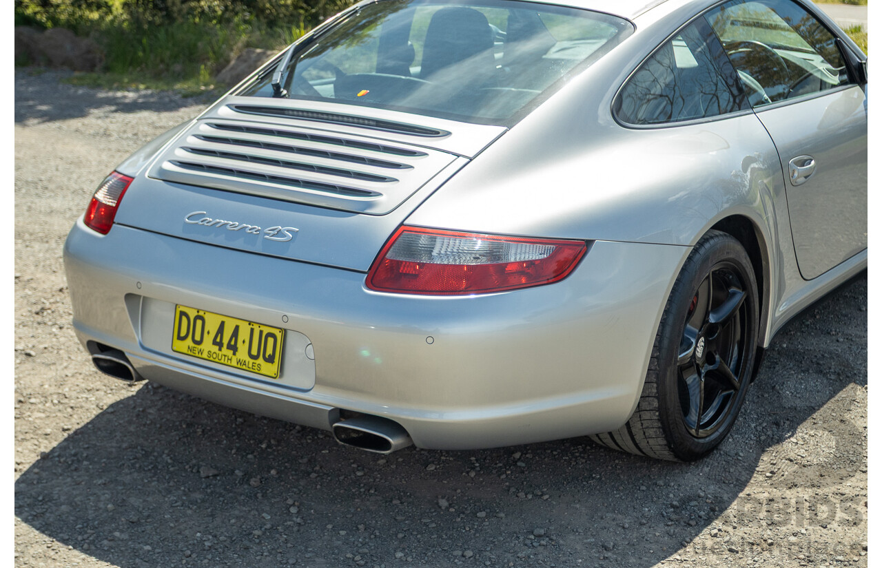 3/2006 Porsche 911 Carrera 4 997 (AWD) 2d Coupe GT Silver 3.6L
