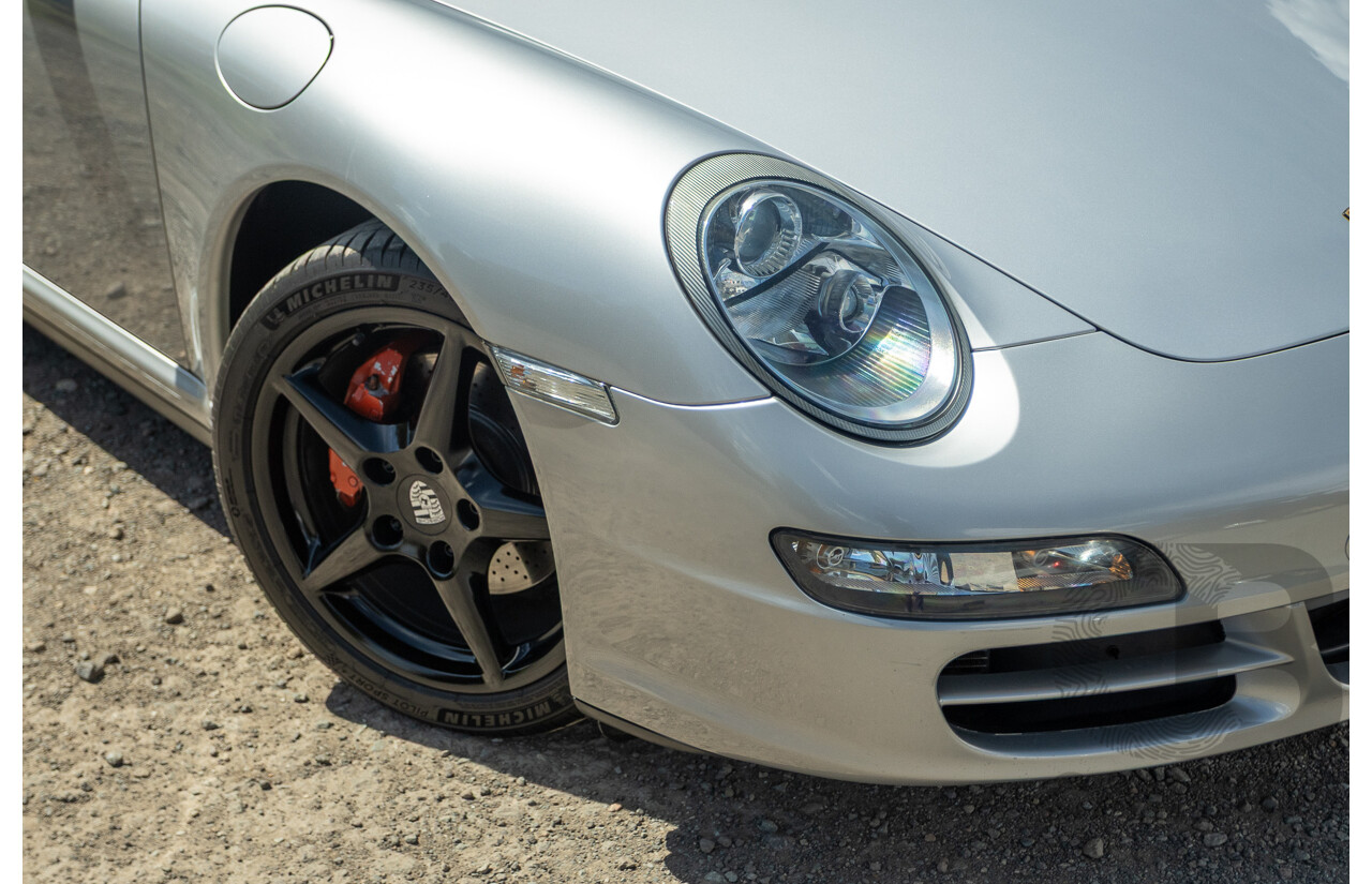 3/2006 Porsche 911 Carrera 4 997 (AWD) 2d Coupe GT Silver 3.6L