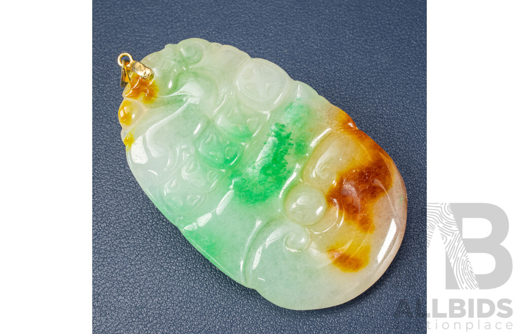 18ct Gold Tri Colour Jade Pendant