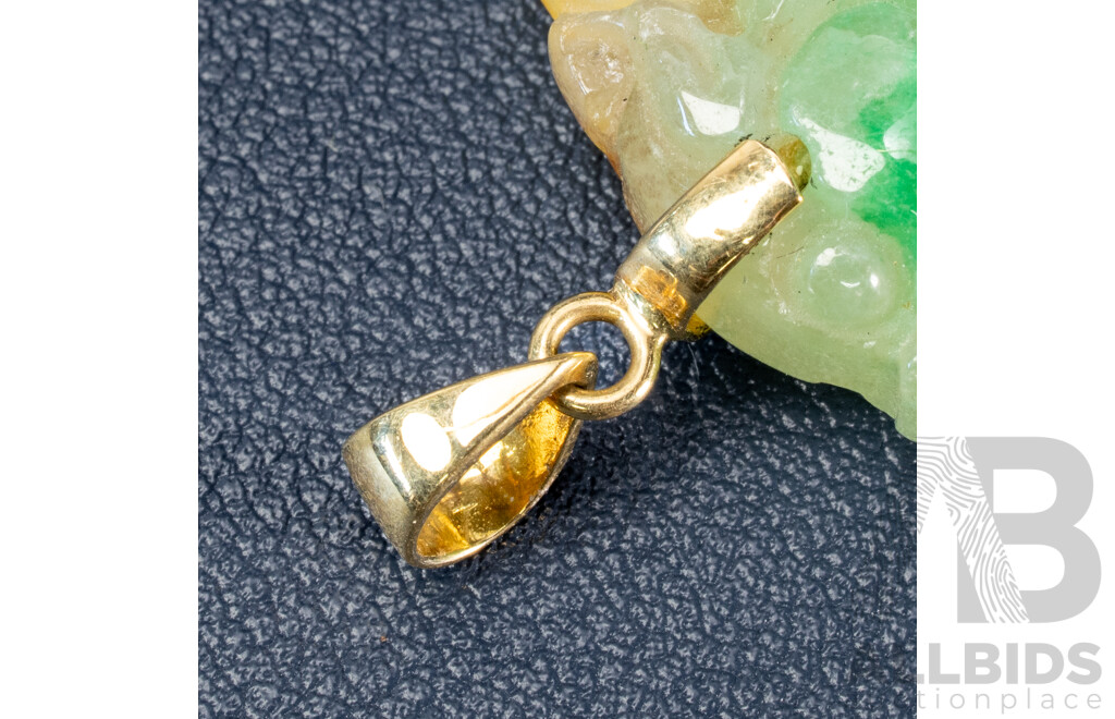 18ct Gold Tri Colour Jade Pendant