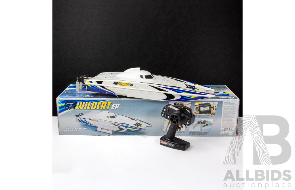 Aqua Craft Models Wildcat EP Remote Controlled Ready to Run Catamaran