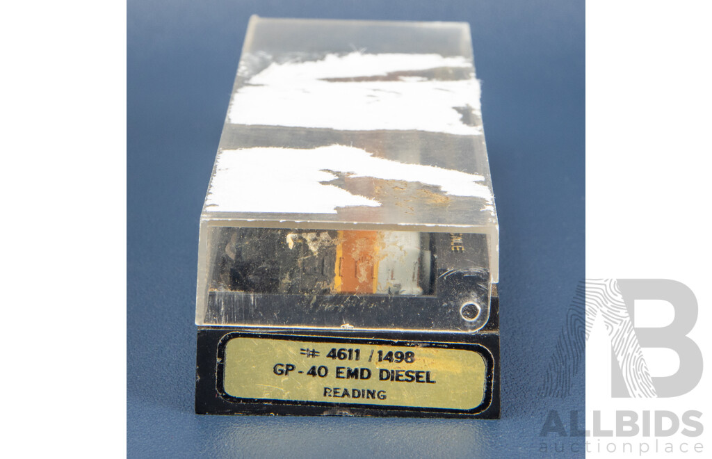 Bachmann N Scale Rock River & Santa Fe Locomotive, No. 4170