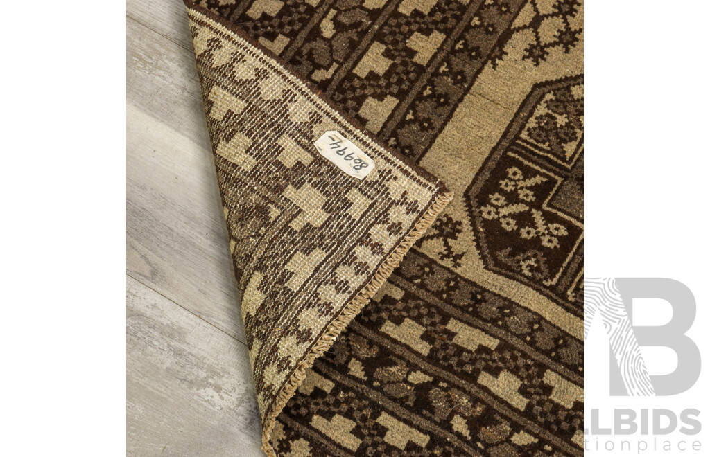 Hand-Knotted Afghan Wool Rug with Elephant Foot Gul Design