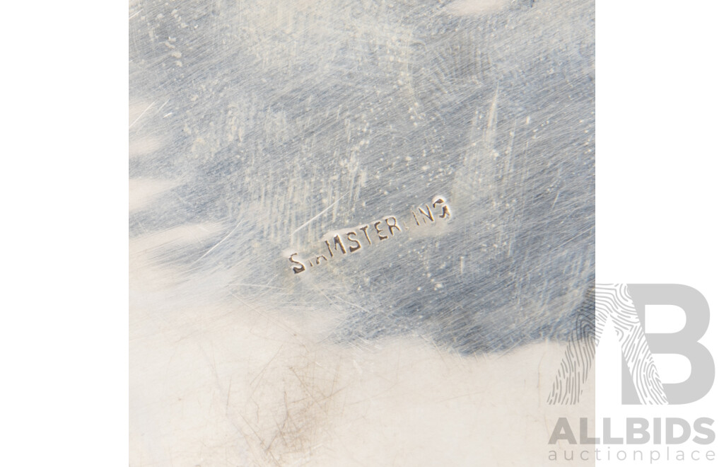 Vintage Siam Sterling Silver Trinket/Cigarette Box with Engraved Fighting Elephant Detail to Lid