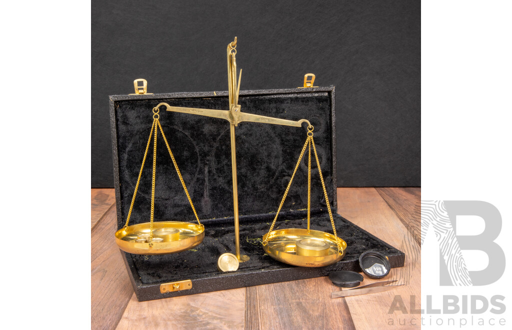 Vintage Brass Jewellery Balance Scale up to 200g
