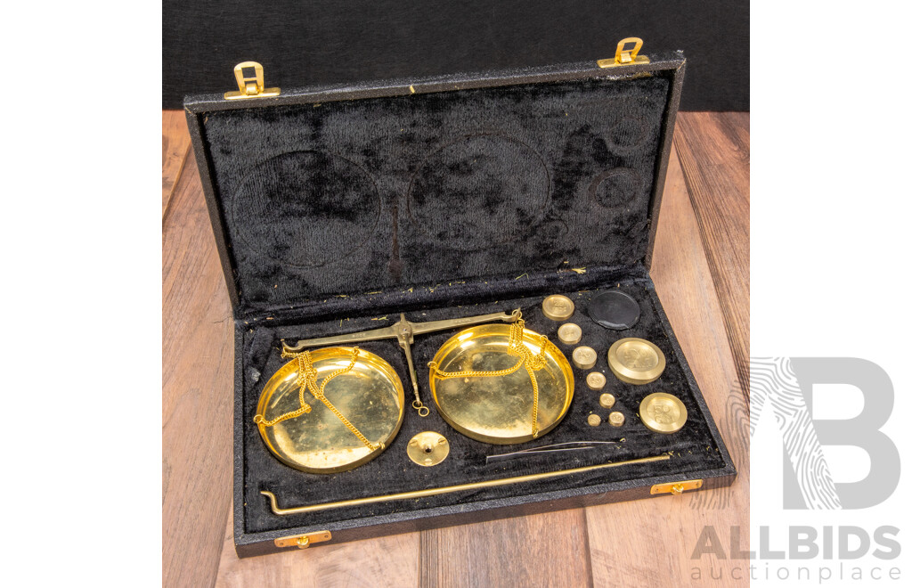 Vintage Brass Jewellery Balance Scale up to 200g