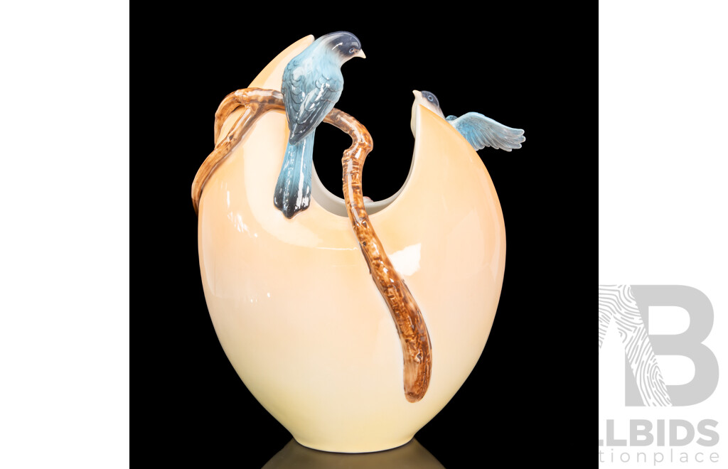 Love Melody Vase by Dan Samuels