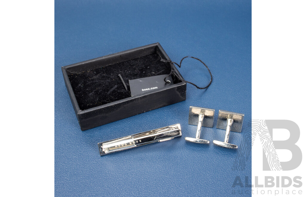Genuine Hugo Boss Cufflink And Tie Bar Set