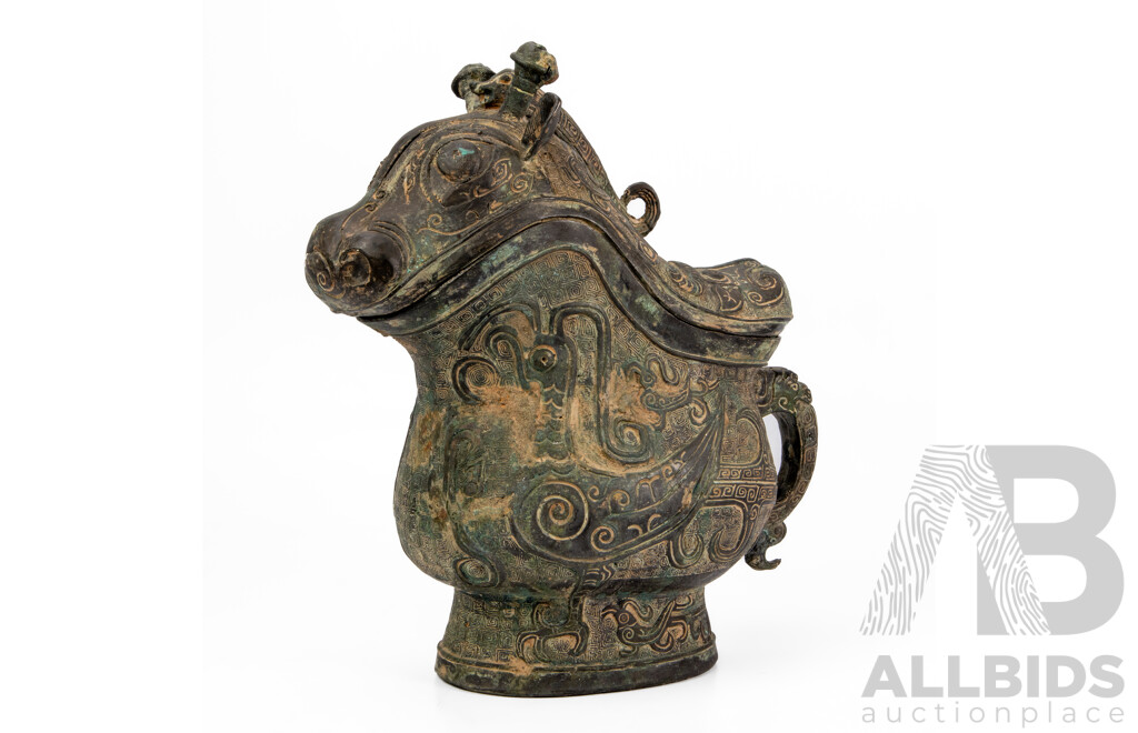 Good Reproduction of Shang Dynasty Bronze - Ritual Wine Vessel (Gong/Guang)
