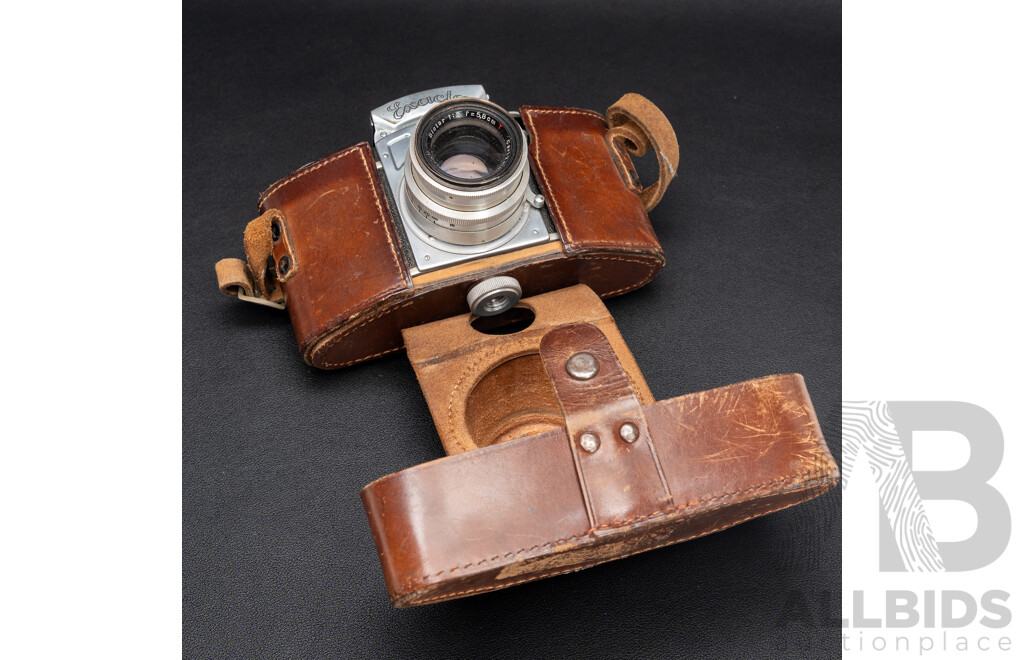 Kine Exakta Ihagee Exacta V-4 35mm Film SLR Camera with Case