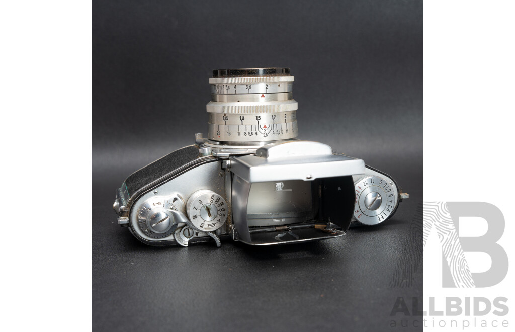 Kine Exakta Ihagee Exacta V-4 35mm Film SLR Camera with Case