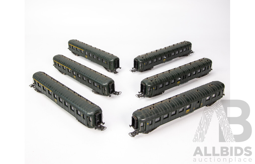 Six Jouef France Plastic Model SNCF Railroad Wagons/Coaches