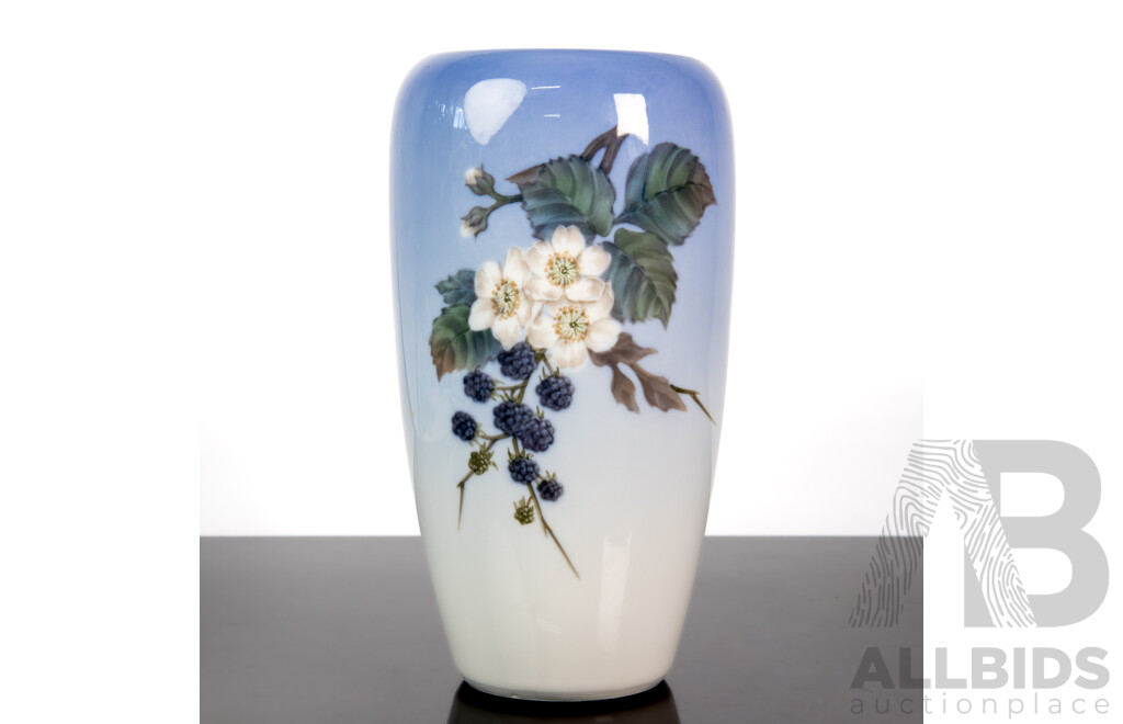 Vintage Royal Copenhagen Porcelain Blackberry Vase, Design 288, Form 1049