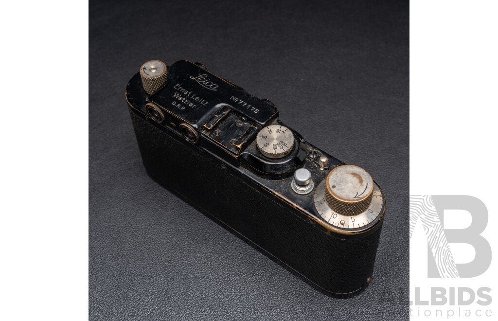 Leica II D.R.P. Screw-Mount Rangefinder Body (1932 Production) Serial No. 77178